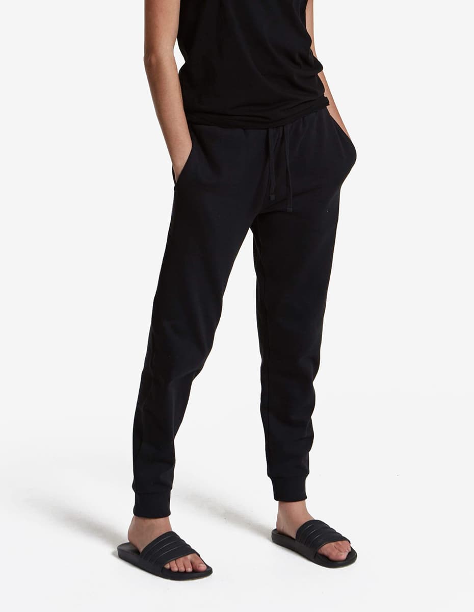 P2005swp-Unisex-Midweight-Jogger-BLACK-F-_Studio.jpg